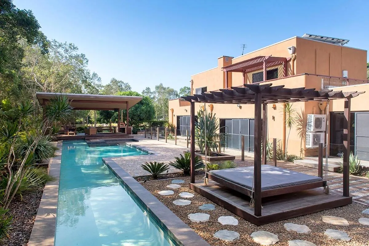 Solterra Estate Luxury Sunshine Coast Oasis Close To Airport And Beach location
