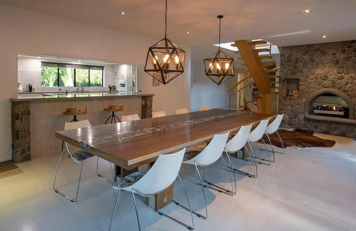 Solterra Estate Luxury Sunshine Coast Oasis Close To Airport And Beach Mudjimba